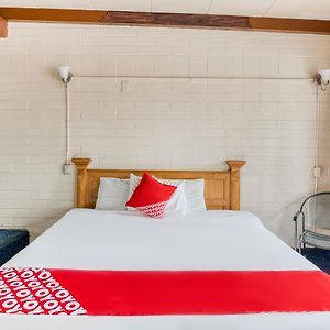 Premium King Room
